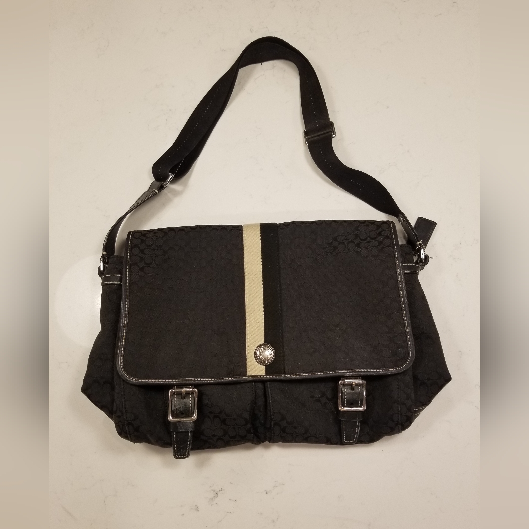 Coach Voyage Signature Messenger Bag